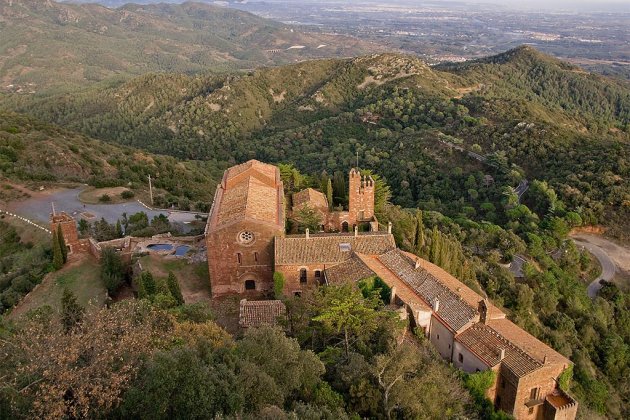 1024px Castell monestir d'Escornalbou (Riudecanyes)   8