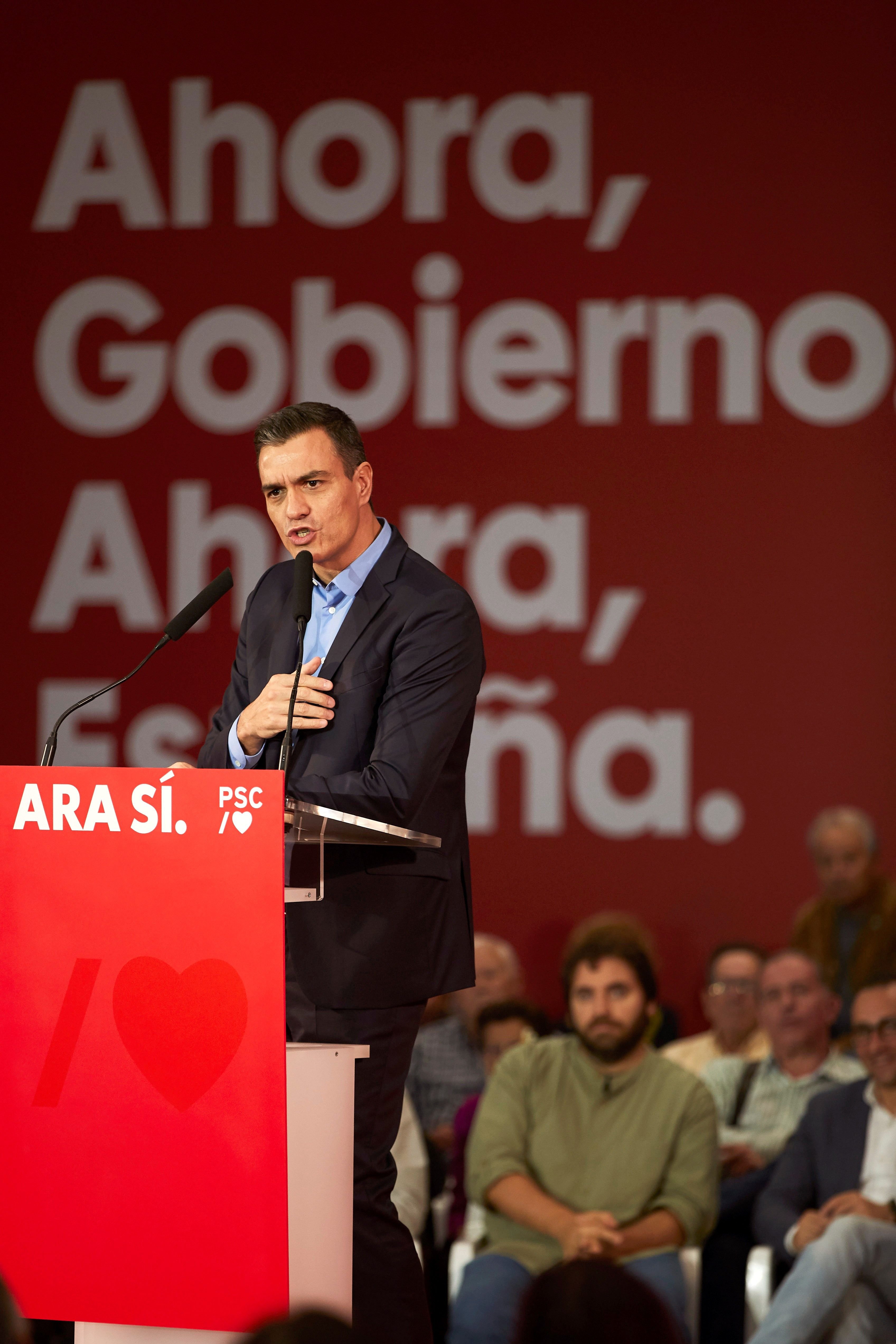 Sánchez promet el primer dia de campanya que "no hi haurà gran coalició amb el PP"