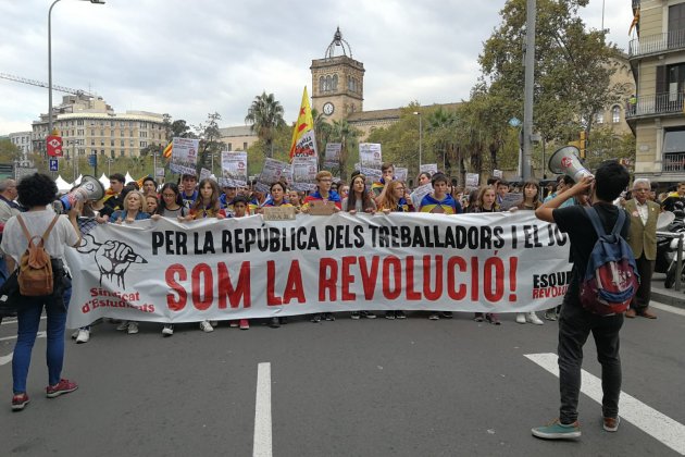 Capçalera manifestació Universitat - ASS