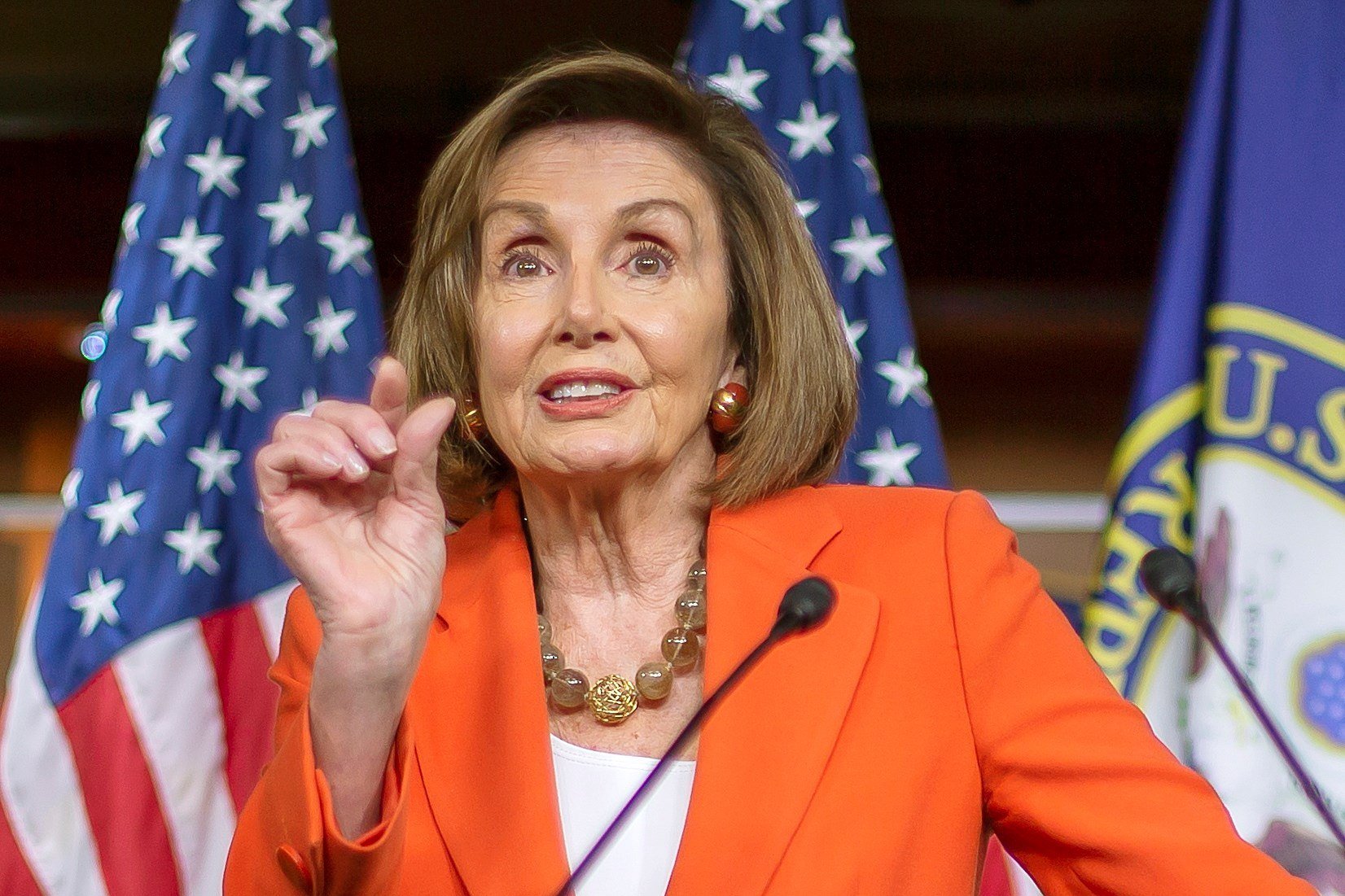 Pelosi demana al Pentàgon retirar a Trump l'accés a les armes nuclears