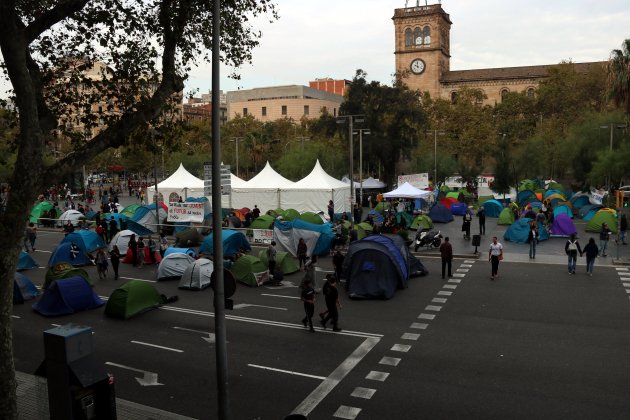 acampada plaça universitat ACN