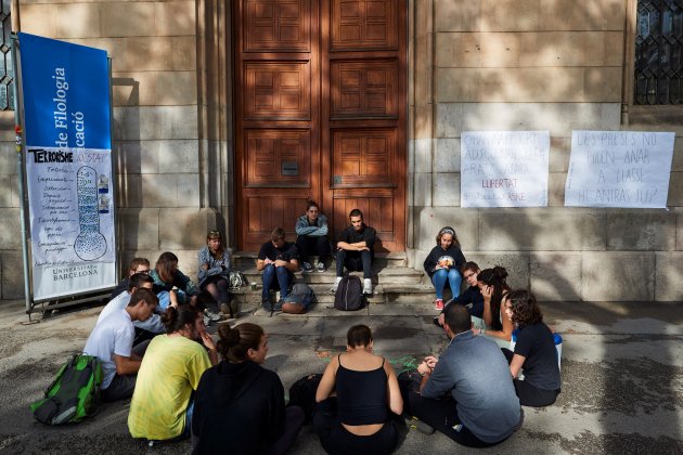 Acampada plaza Universitat Barcelona EFE