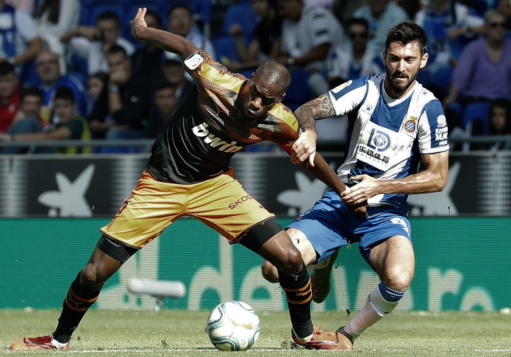 L'Espanyol es torna a enfonsar a Cornellà
