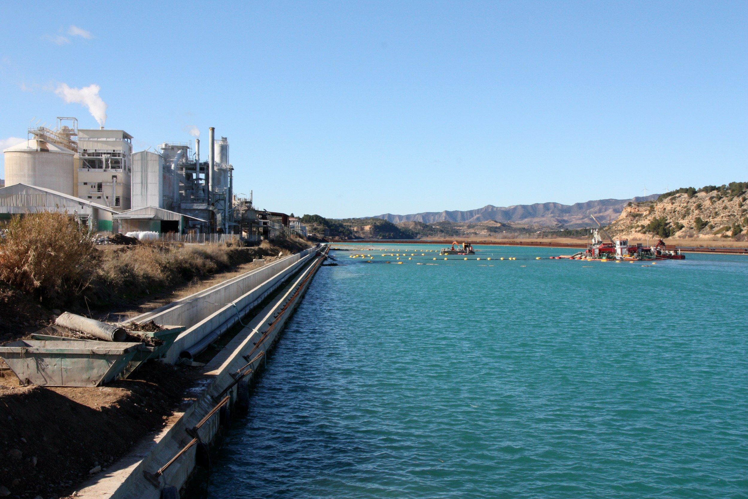 Flix identifica cinco nuevos posibles puntos contaminados por Ercros