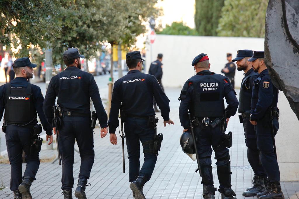 Policies espanyols investigats per l'1-O a Girona contradiuen les declaracions dels mossos