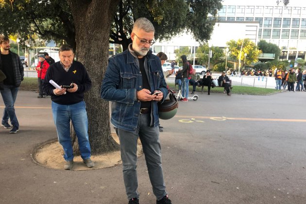 carles riera manifestacio rei felip vi diagonal - marina fernandez