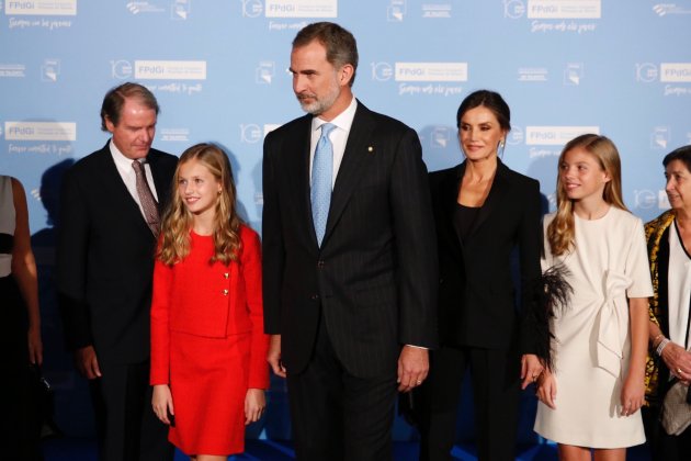 felip vino leticia leonor sofia familia real premios princesa girona palacio congresos barcelona - Sergi Alcàzar