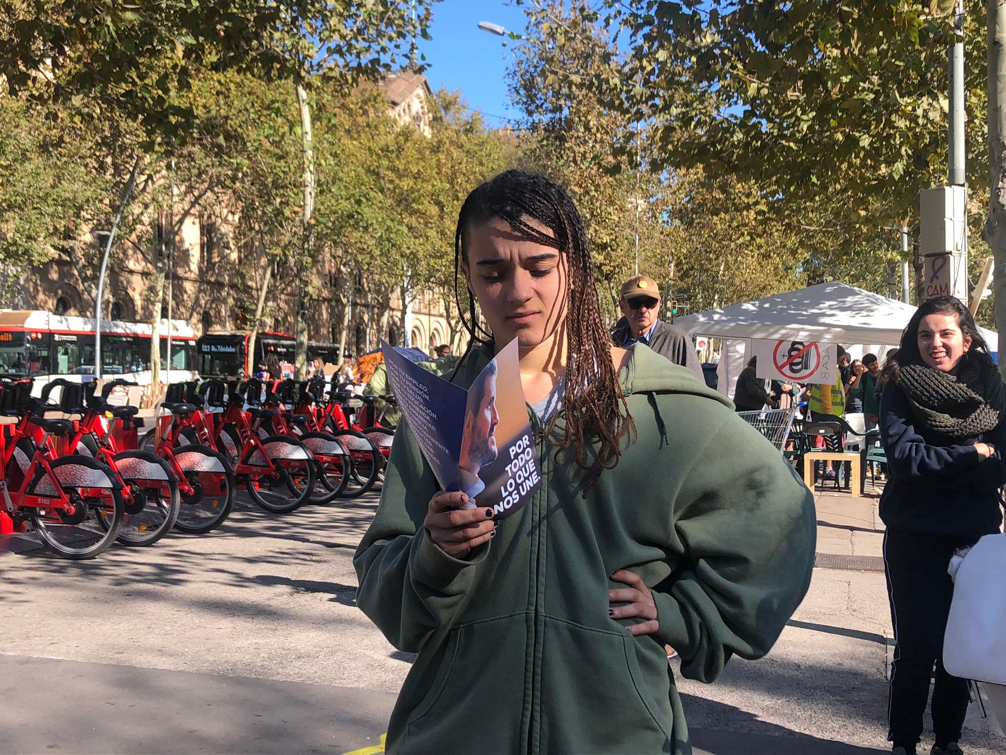 joves acampada fulletons PP Universitat Marina Fernàndez joves acampada fulletons PP Universitat Marina Fernàndez