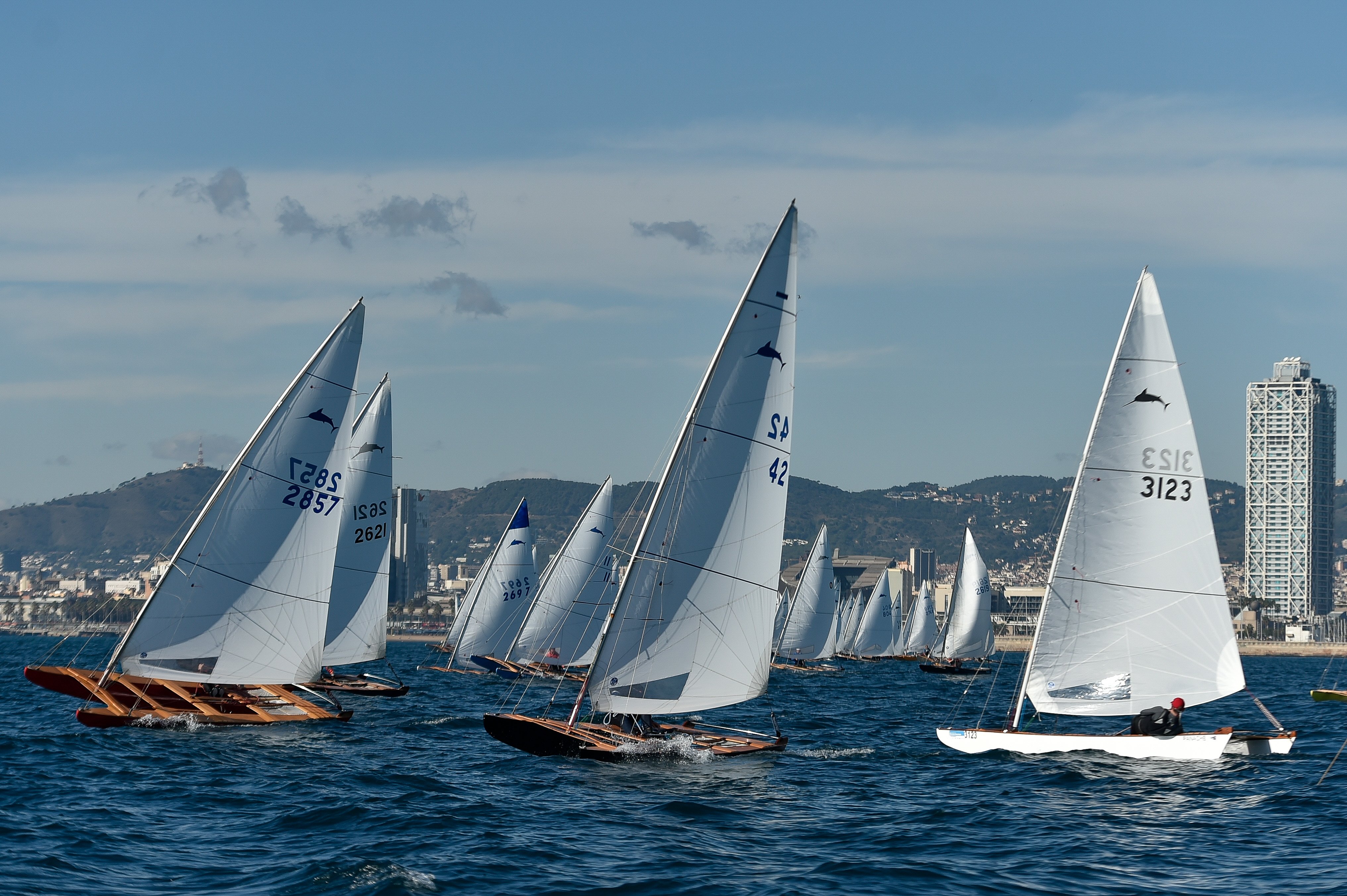 Quim Esteba guanya un Campionat d'Espanya de patí de vela marcat pel vent