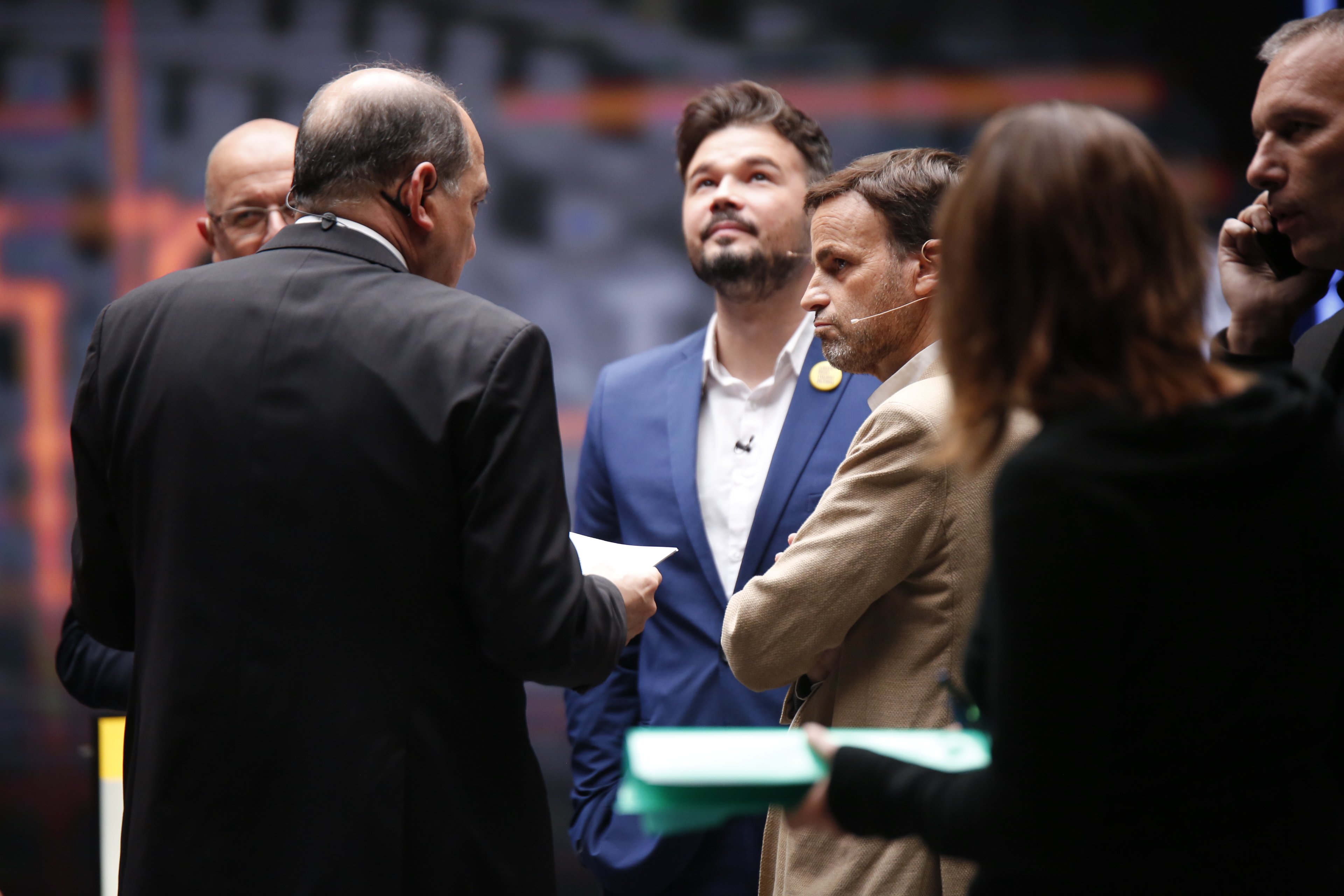 Los comunes confían en seducir ERC y PNV para hacer realidad la coalición PSOE-Podem