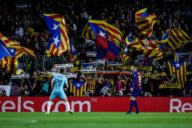 Barca Slavia Camp Nou esteladas Champions Europa Press