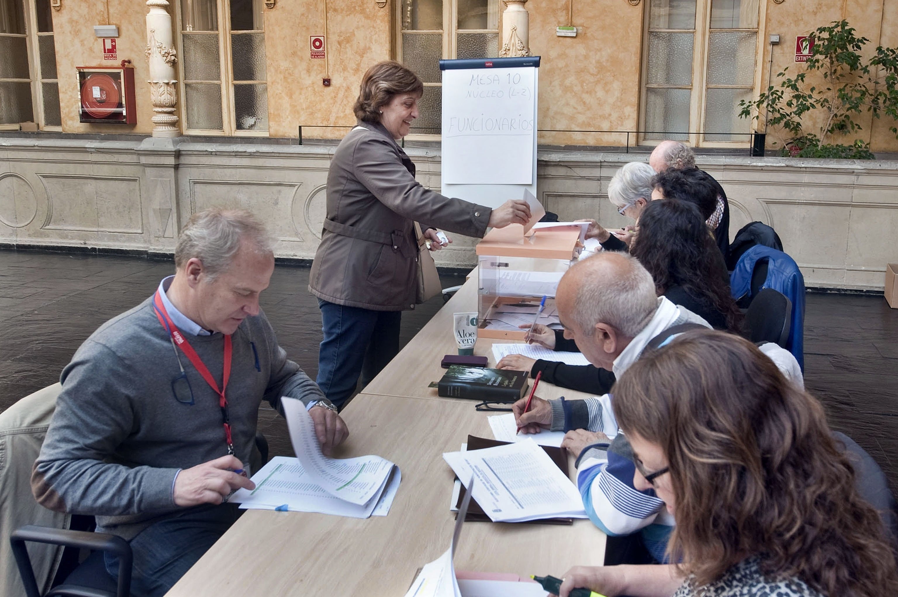 65 euros por trabajar en una mesa electoral