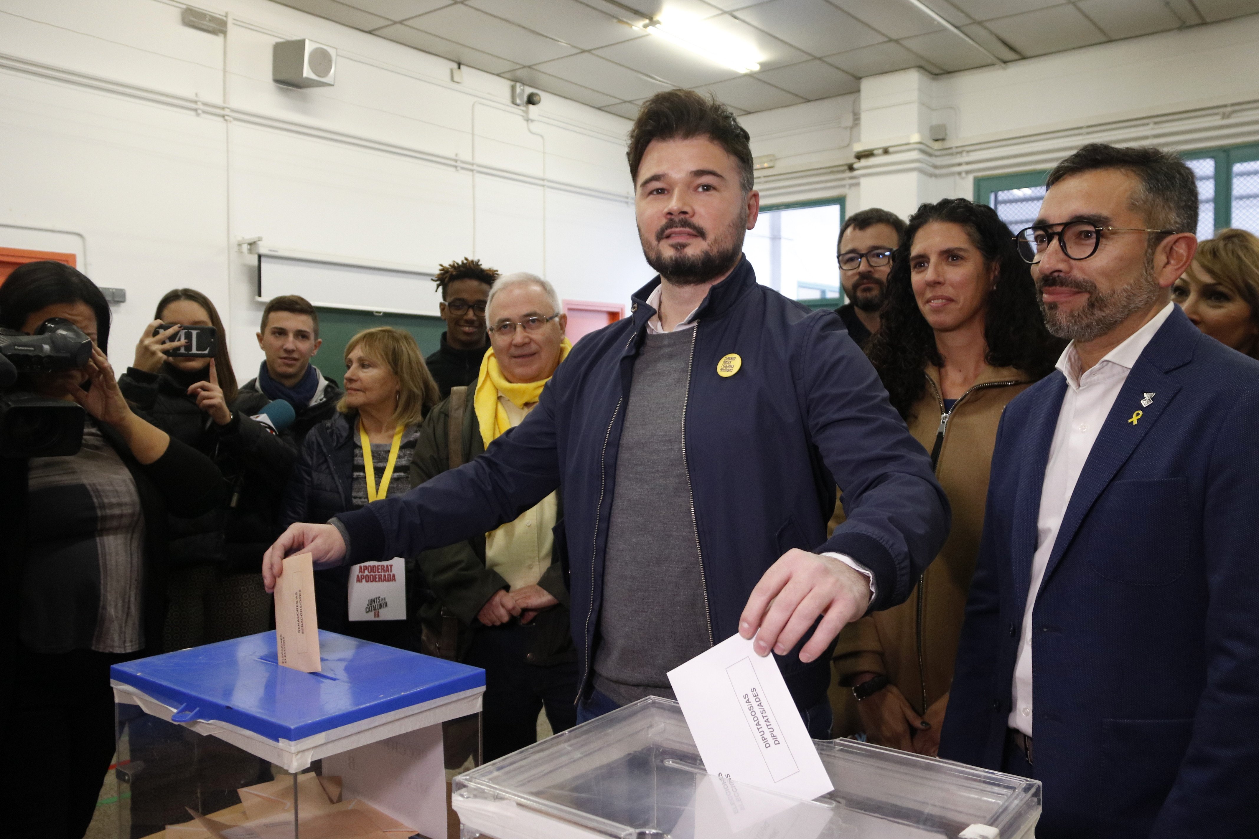Rufián demana "sentenciar" a les urnes la condemna dels presos polítics