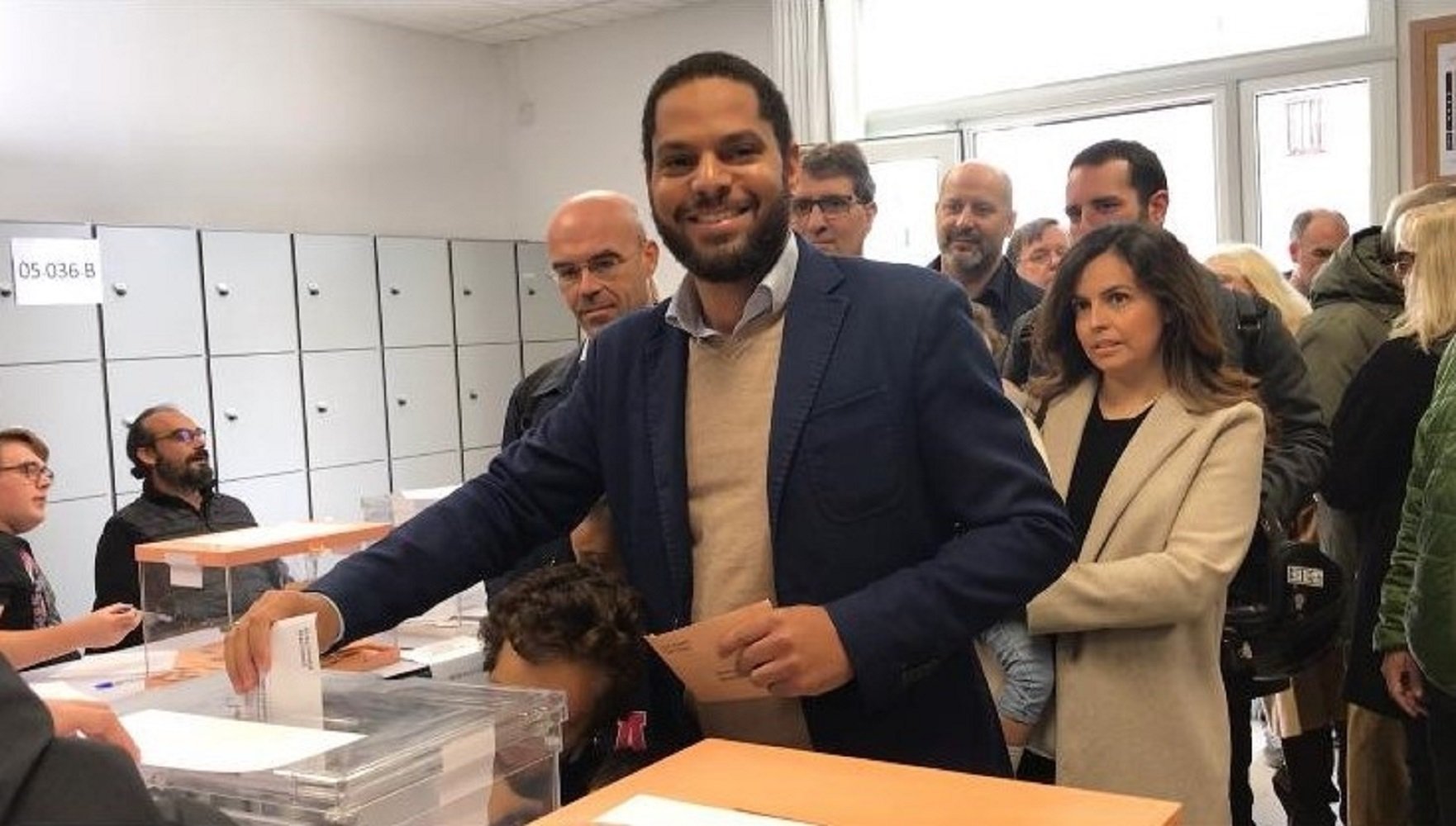 Ignacio Garriga votant eleccions 10N Vox Europa Press