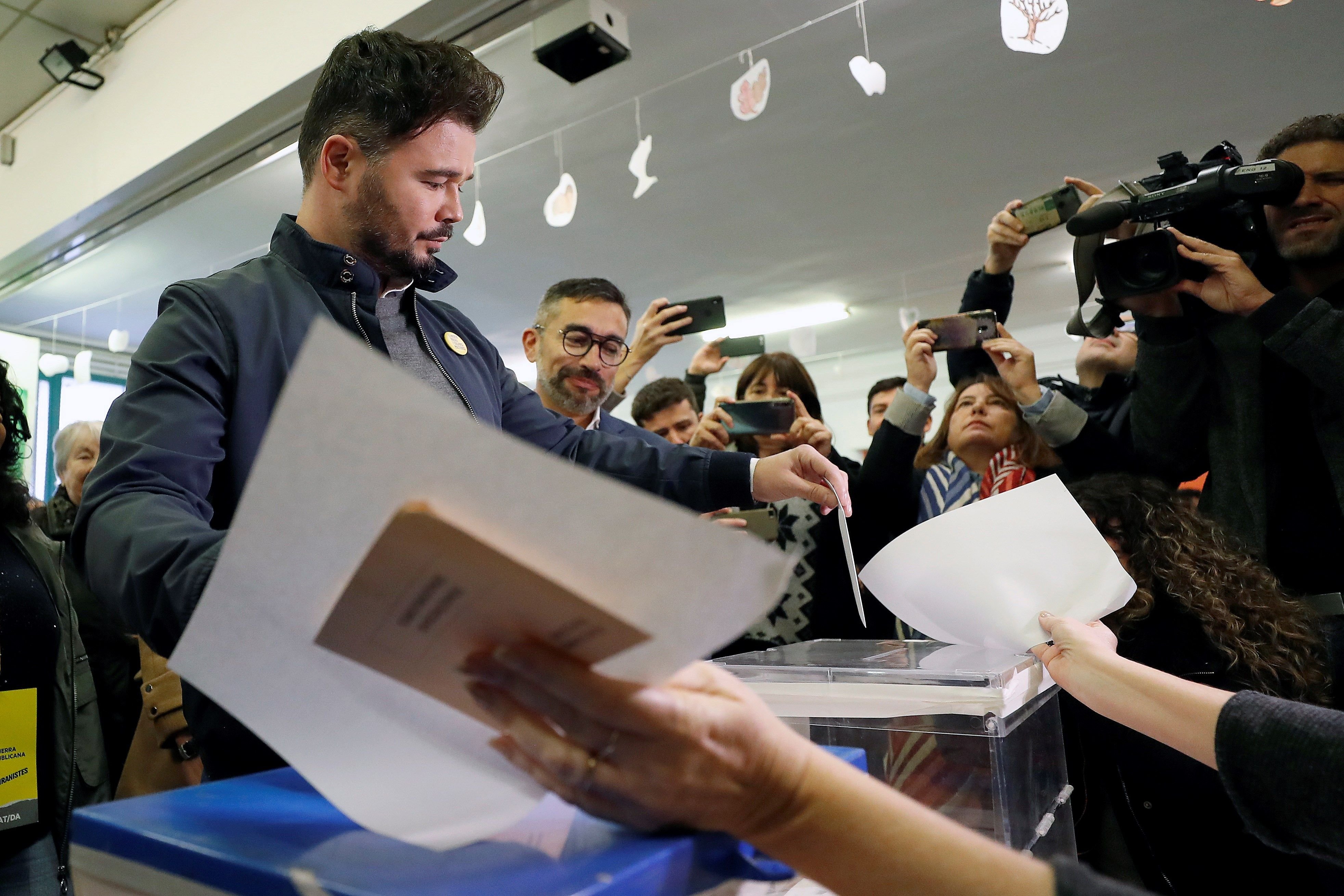 La polémica foto de Gabriel Rufián