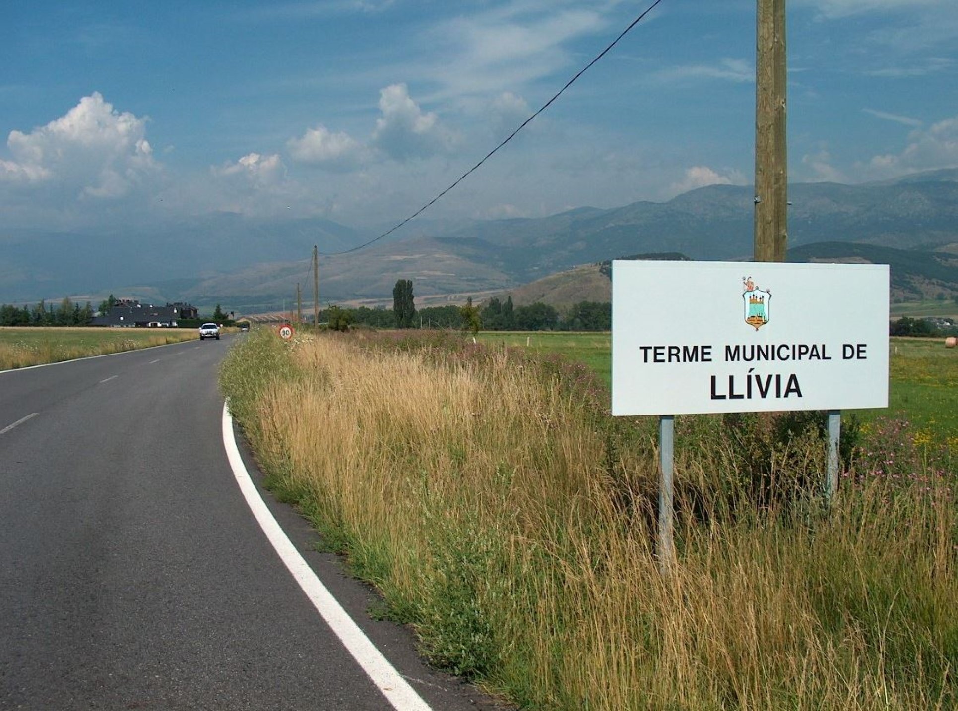 L'alcalde de Llívia denuncia una entrada il·legal de guàrdies civils a la vila