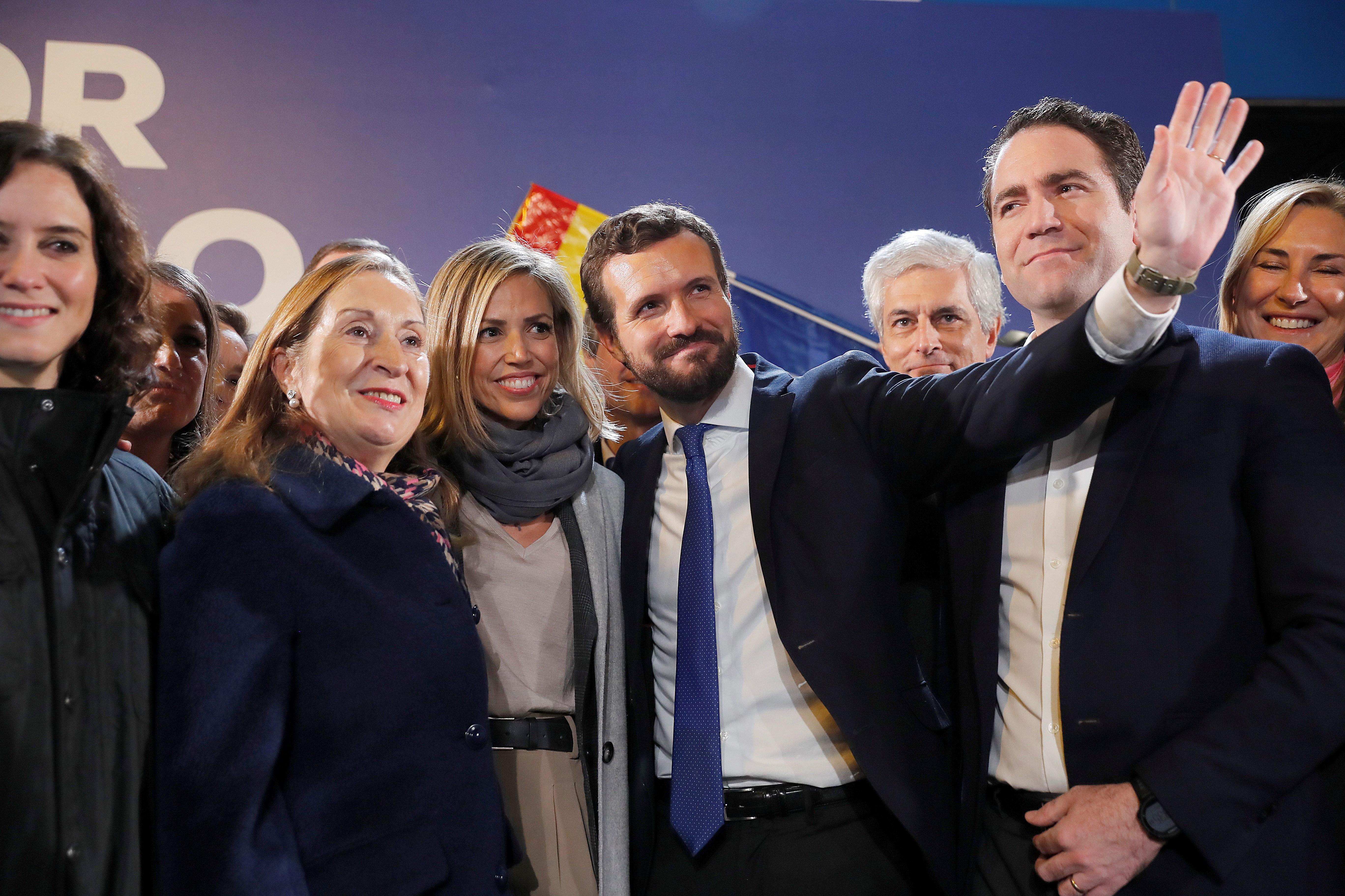 El PP remunta però torna a pagar l'ascens de Vox