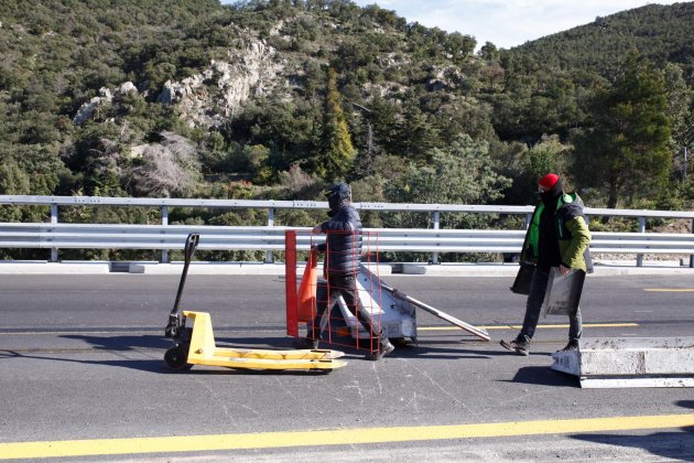 Tsunami corte|trozo Jonquera barricada 3 Mireia Comas