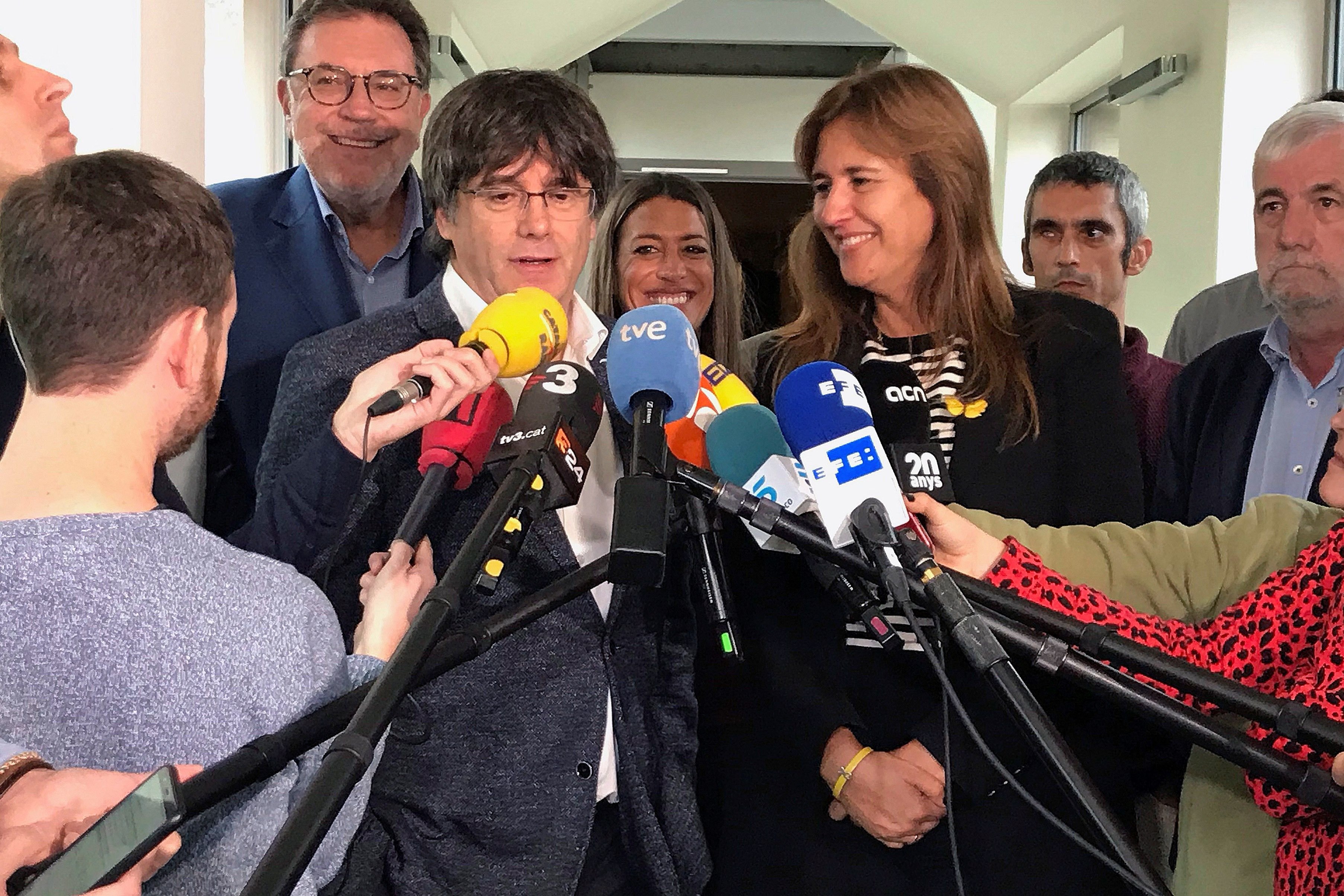 VIDEO | Puigdemont, increpado en Bruselas