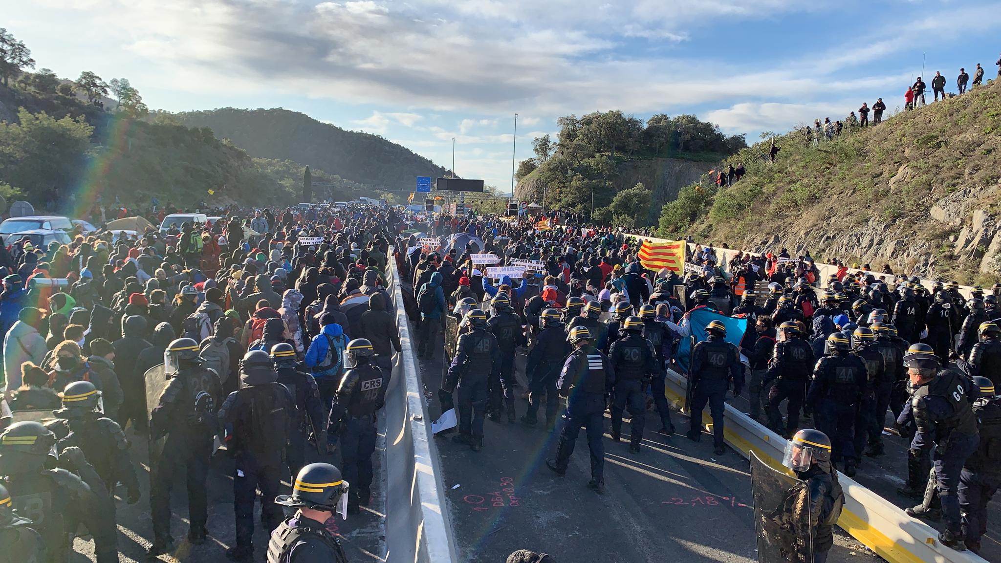 Court throws out case against 200 protesters who blocked France-Spain border