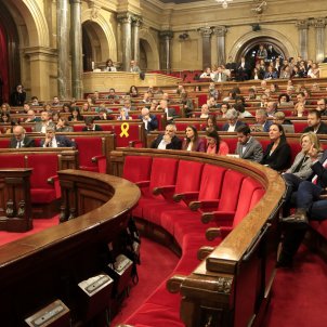 El Parlament revalida l'autodeterminació 3 minuts abans de rebre la suspensió del TC