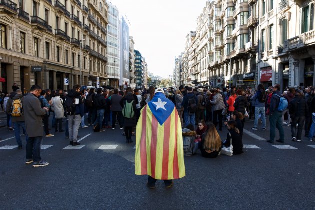 Concentració consolat francès Barcrelona CDR - Sergi Alcàzar