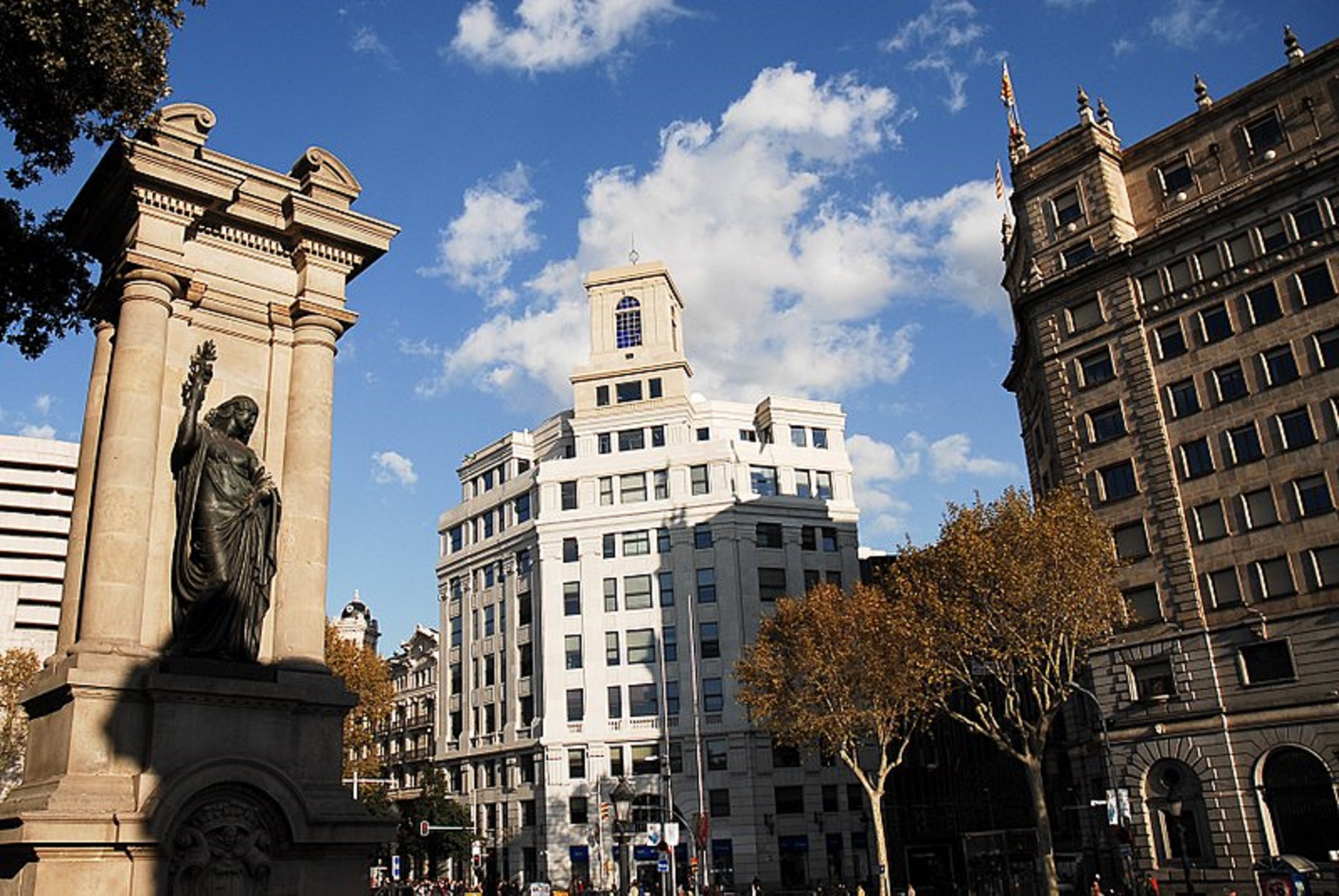 Telefónica guanya un 50,1% menys pel virus i el deteriorament a l'Argentina