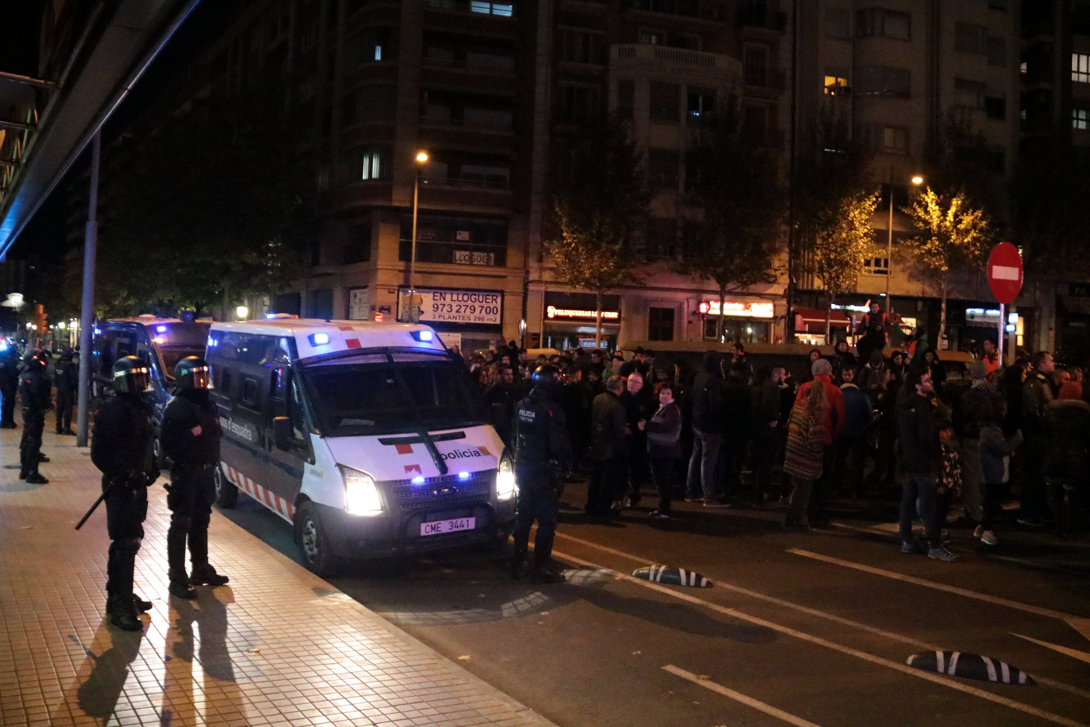 Medio millar de personas se manifiestan en Lleida por los detenidos en la Jonquera