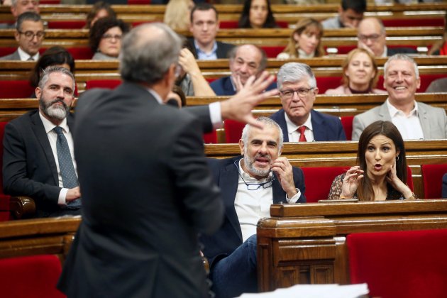 Qumi Torra sessió control parlament Cs cara Roldán Carrizosa EFE