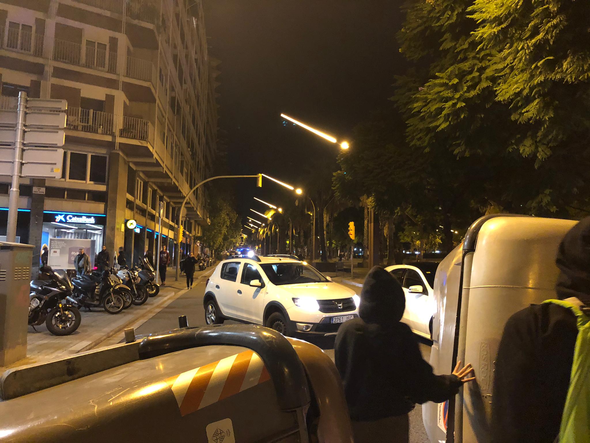La policía dispersa a los CDR después de varios cortes con barricadas