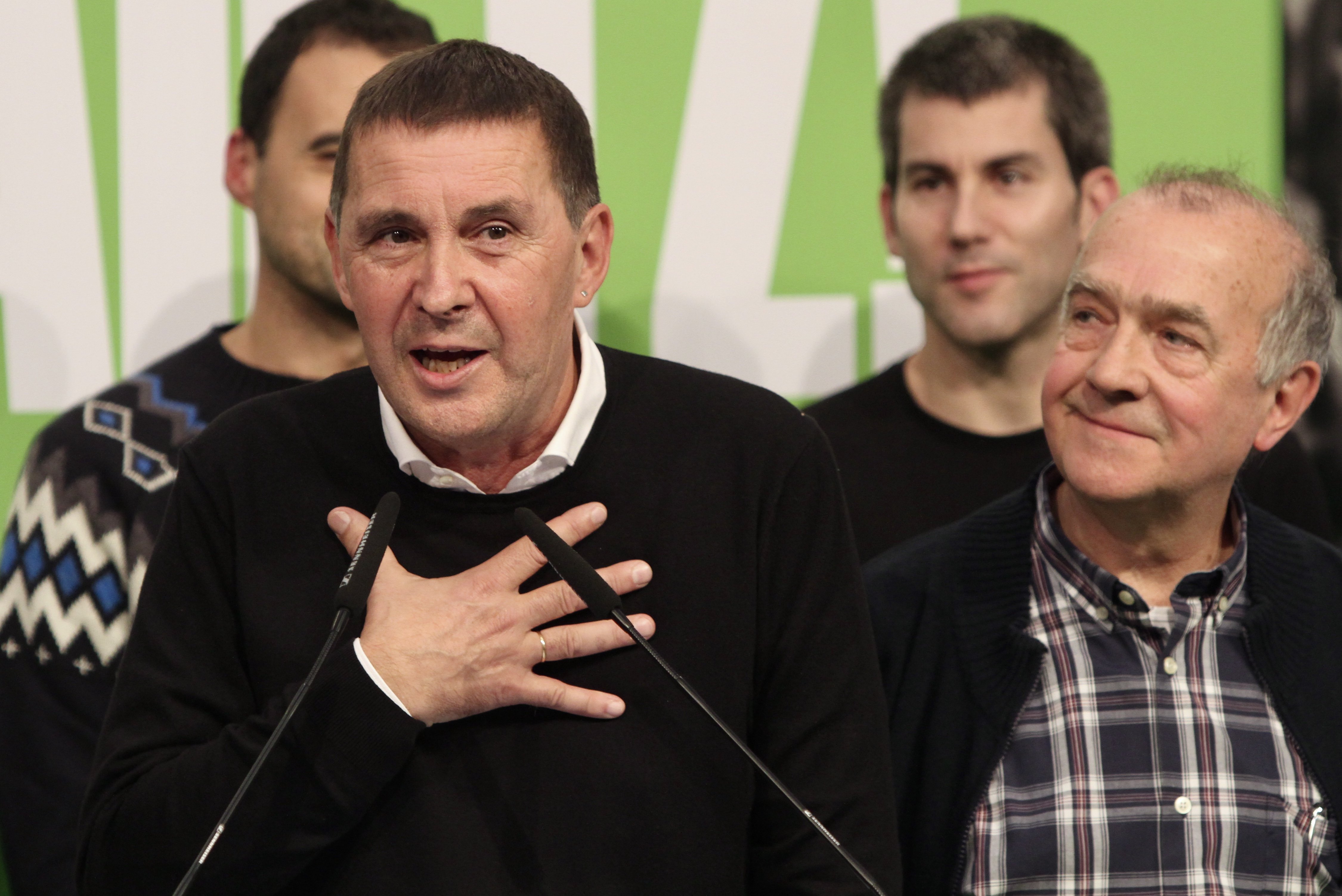 Otegi pide una posición común al independentismo ante la investidura de Sánchez