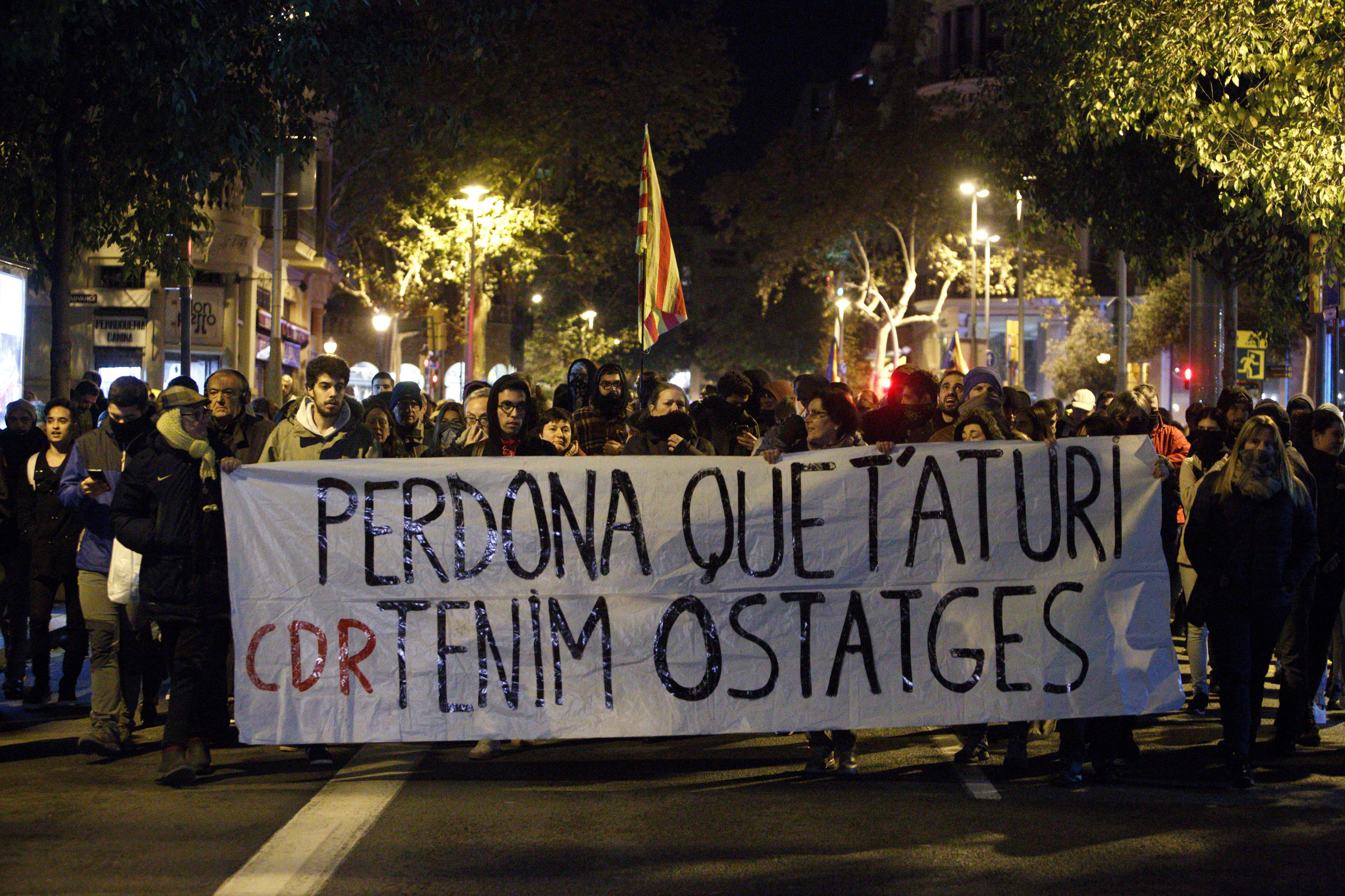 Els CDR es manifesten per Barcelona un mes després de la sentència