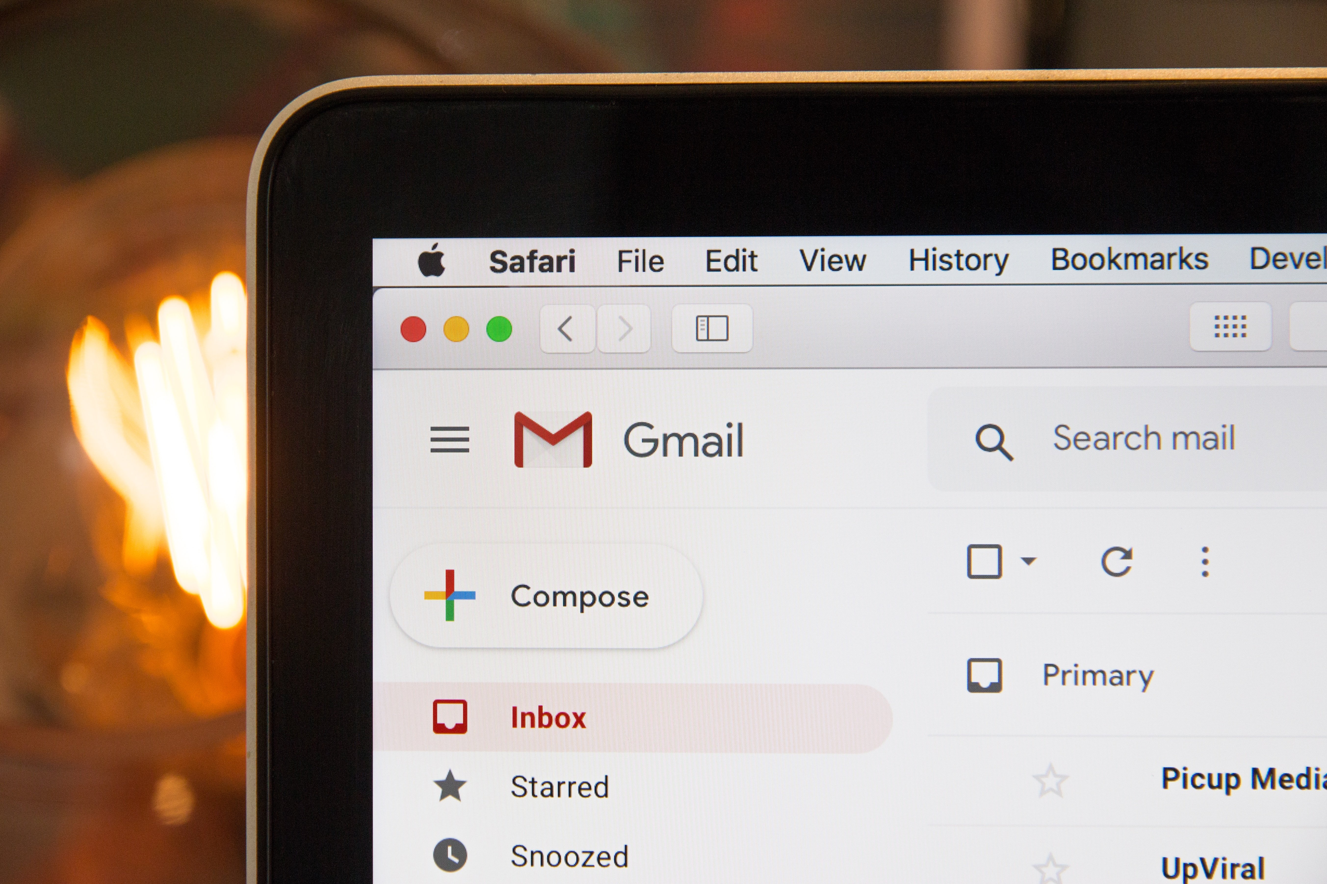 Si tienes que enviar un correo electrónico importante, no lo dudes: mándalo en domingo