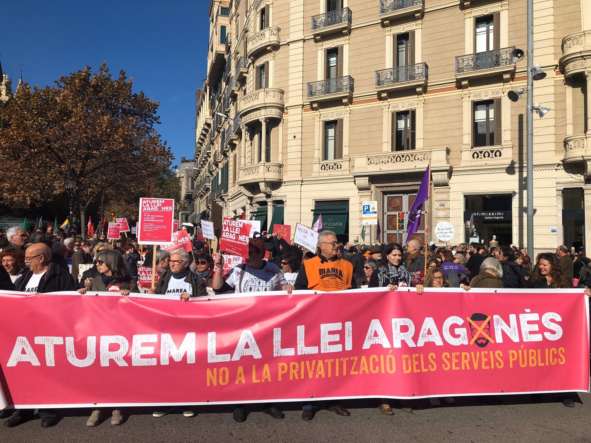 2.500 persones es manifesten contra la 'Llei Aragonès'