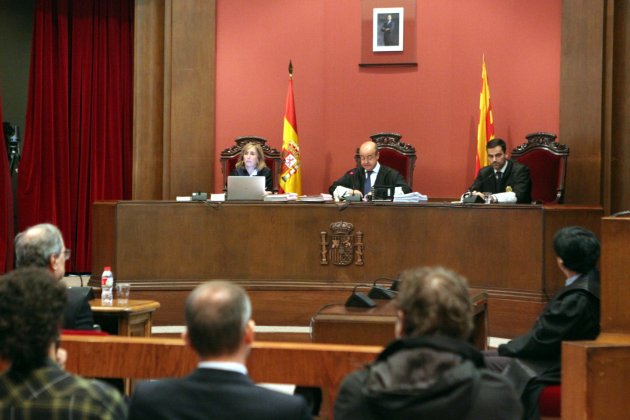 Pla general tribunal Torra judici llaços grocs   ACN
