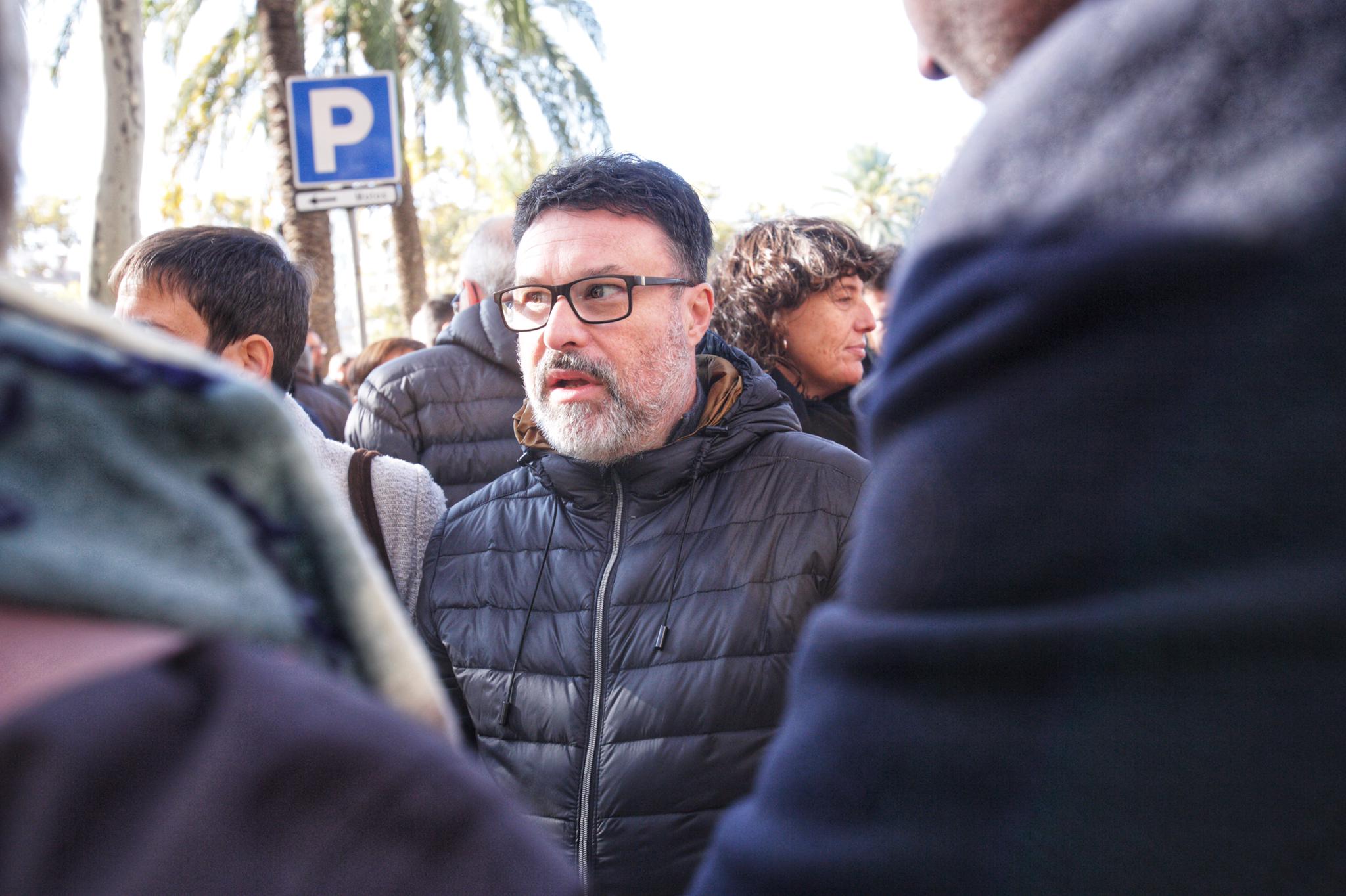 Cisma a Comunistes de Catalunya, partido de Nuet, por su acercamiento a ERC