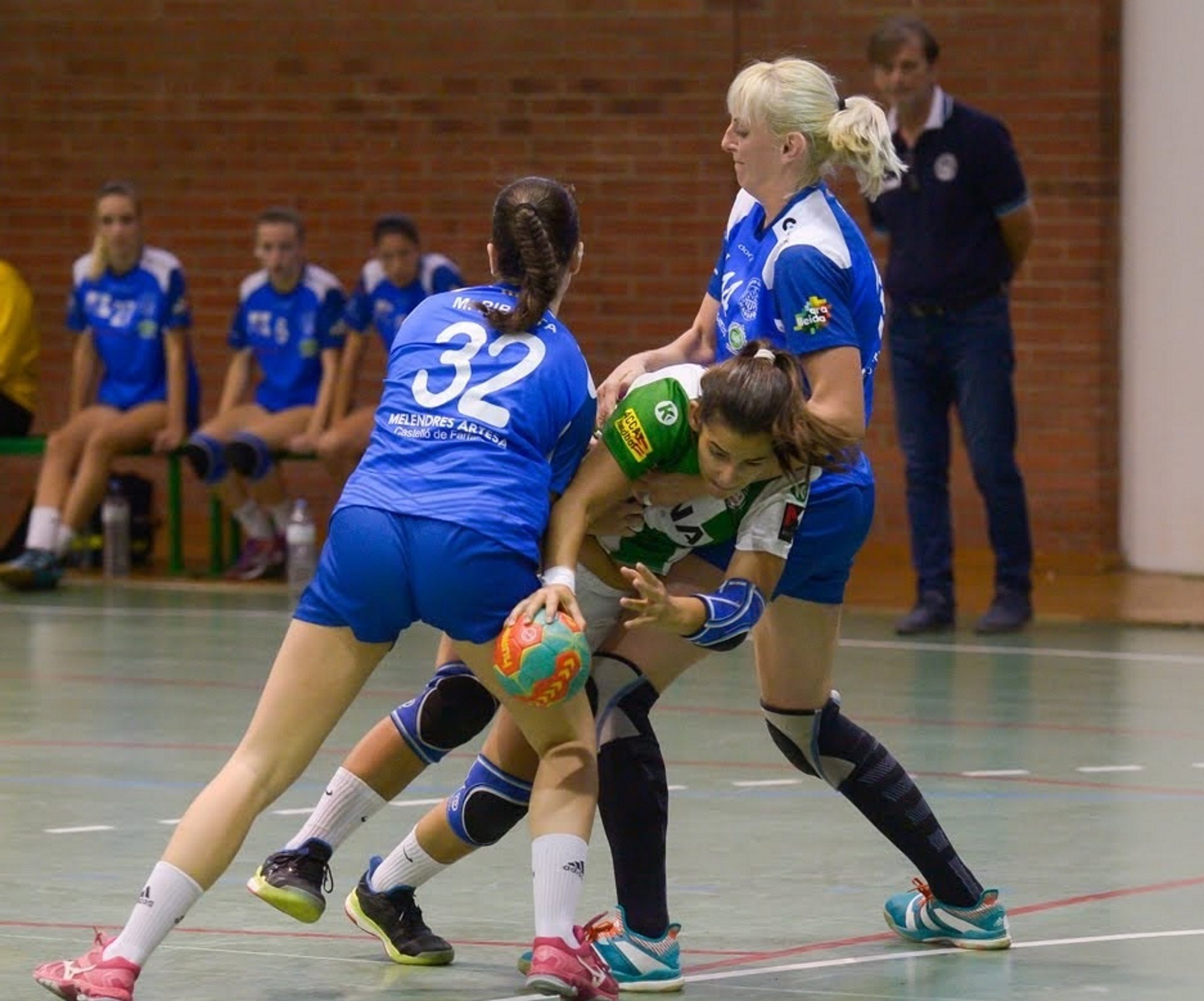 El BM La Roca i l’Associació Lleidatana mantenen el frec a frec al capdamunt de la Lliga Catalana