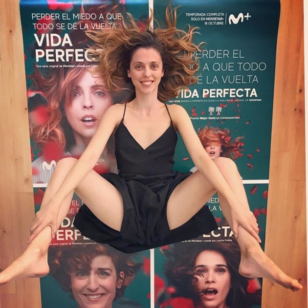 Leticia Dolera postura yoga @leticiadoleraoficial