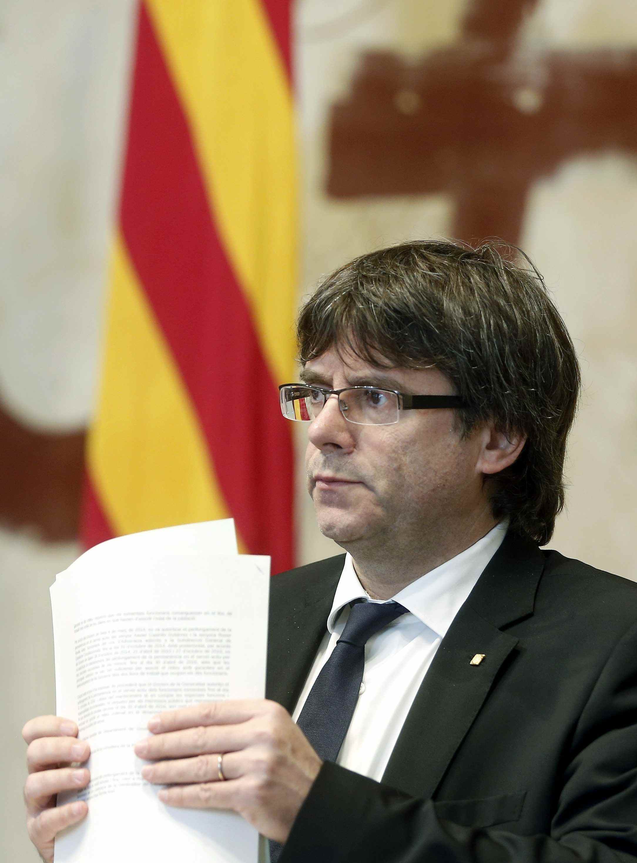 Puigdemont: "El govern espanyol ha fet un cop de porta a famílies catalanes necessitades"