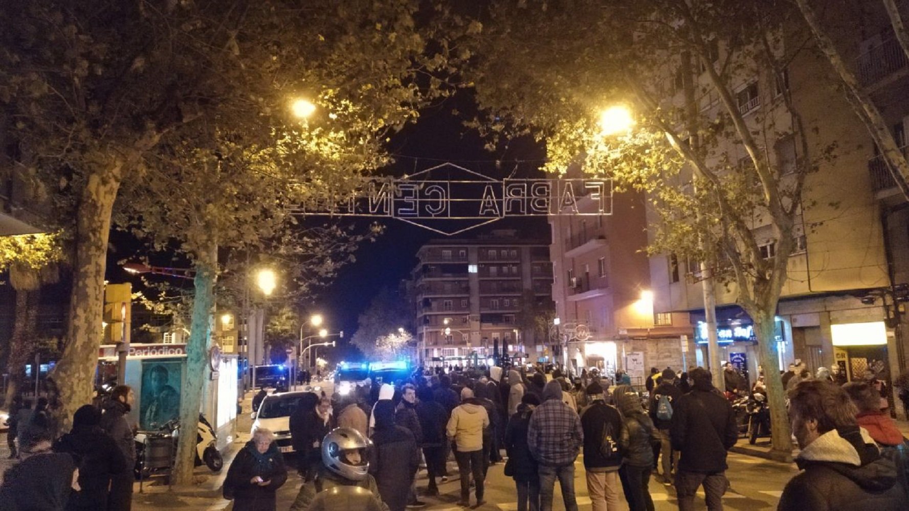 Corte|Trozo meridiana BRIMO Mossos @MeridianaResisteix