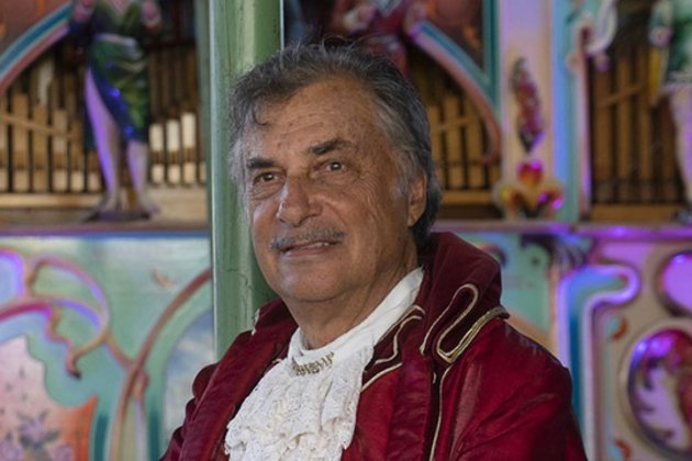 CARLOS RALUY circo