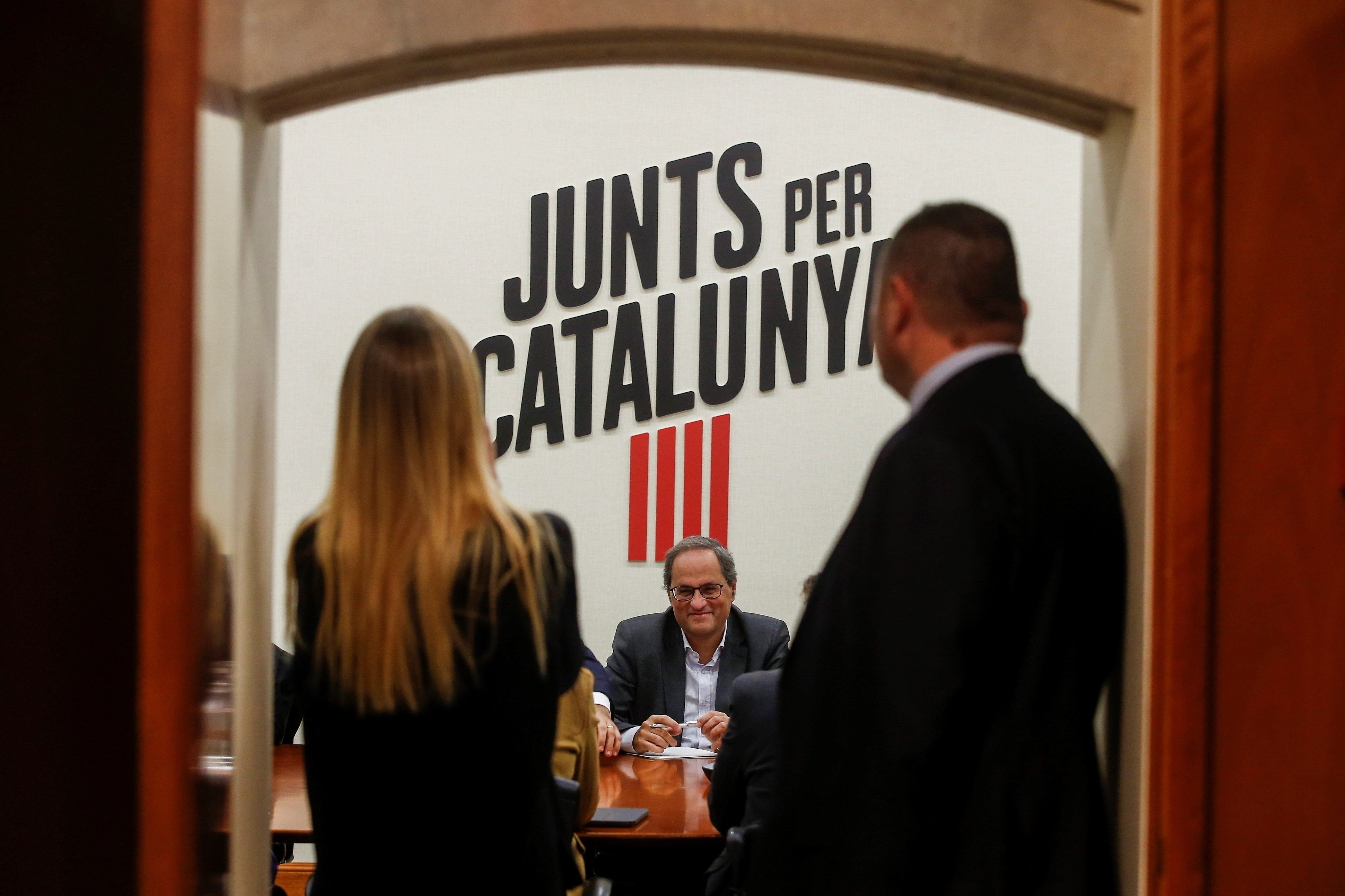 JxCat urges Sánchez to allow Puigdemont and international mediator to join talks