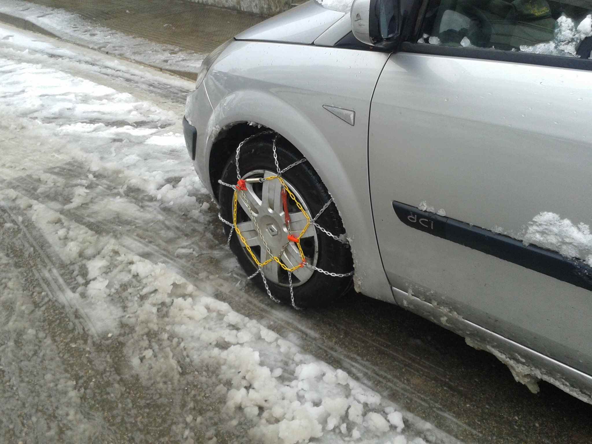 35km de cua a la C-16, a l’altura del túnel del Cadí, per la nevada