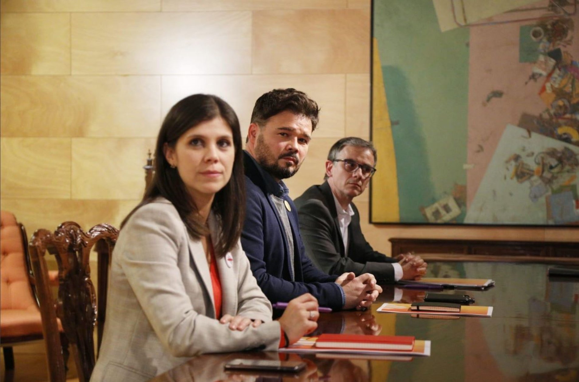 Creus que ERC ha de facilitar la investidura a Pedro Sánchez?