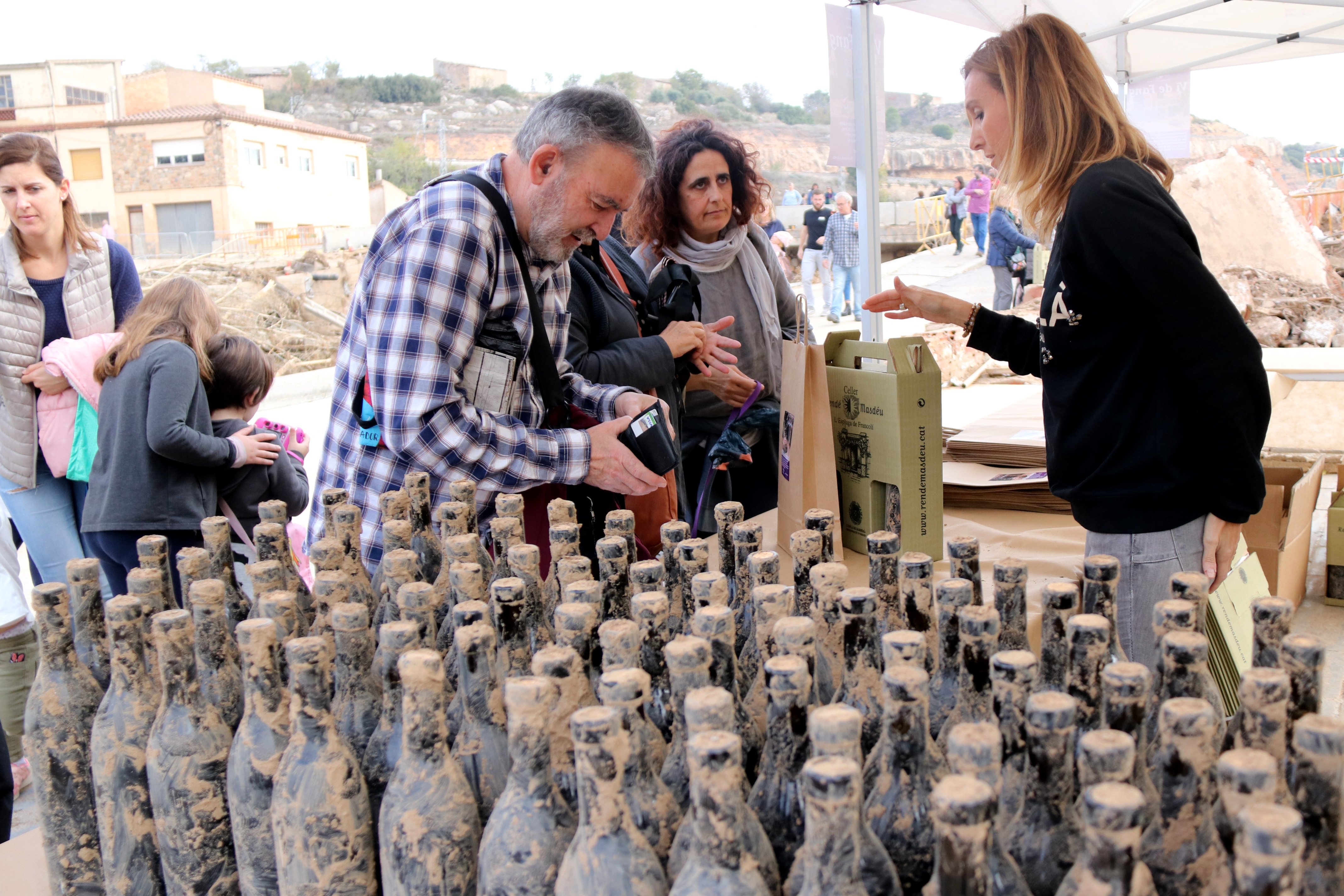 El 'Vi de Fang' del celler arrasat a l'Espluga de Francolí a la cimera del clima