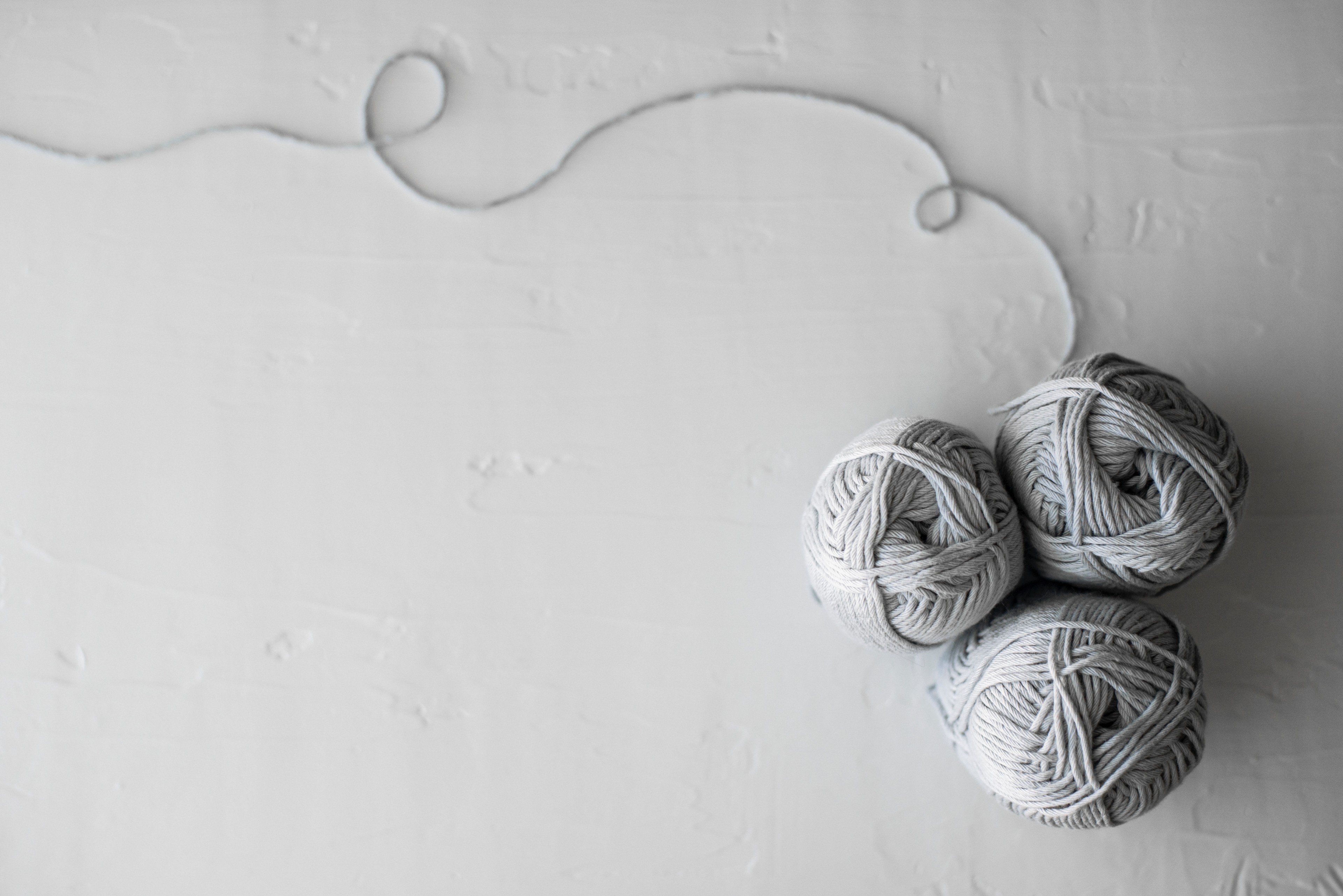 Portades que emboliquen la troca amb la investidura