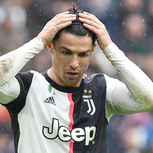 Cristiano Ronaldo mans al cap sorpres Juventus EFE Cristiano Ronaldo mans al cap sorpres Juventus EFE