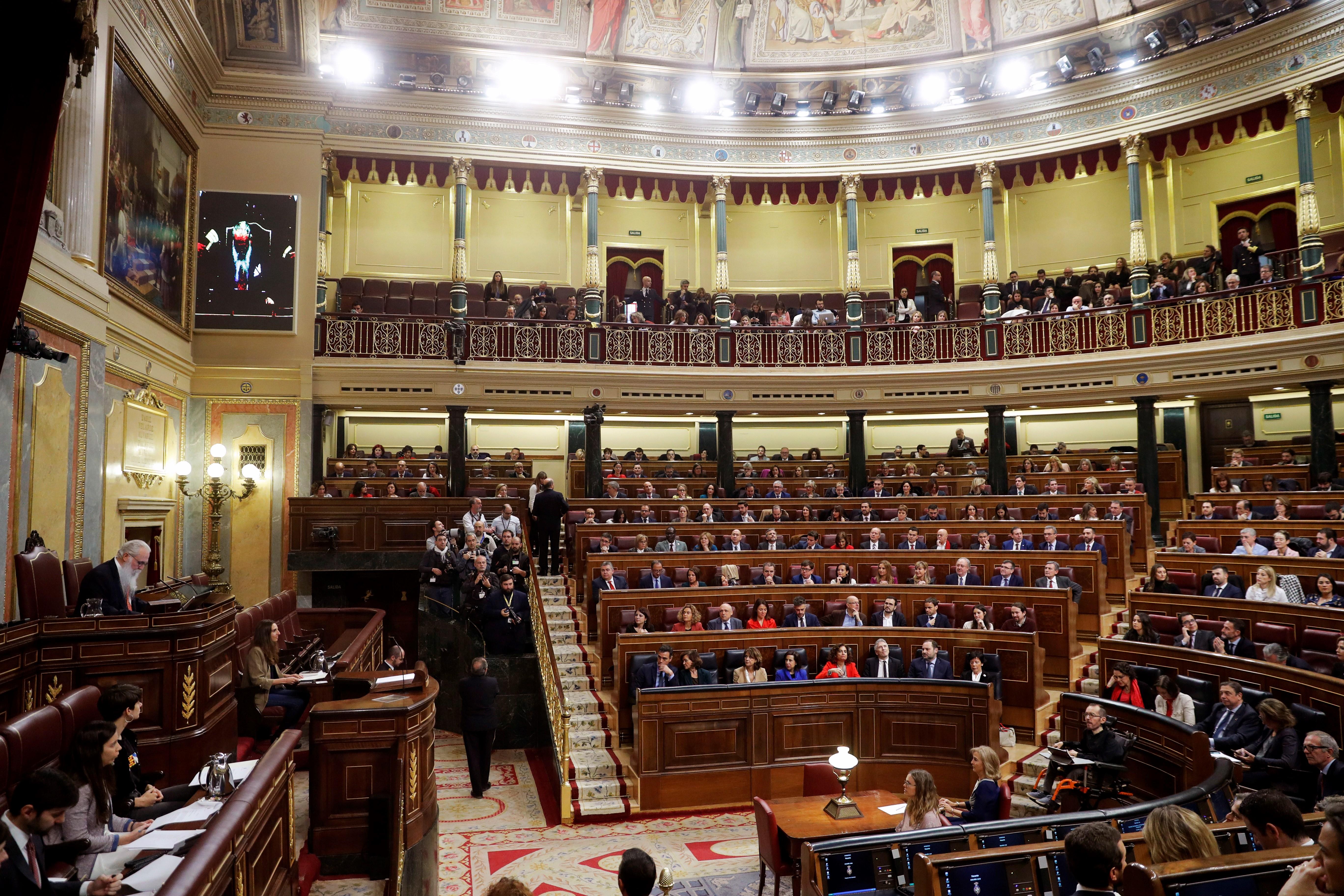 Negociaciones de última hora para evitar 21 diputados en el Grupo Mixto del Congreso