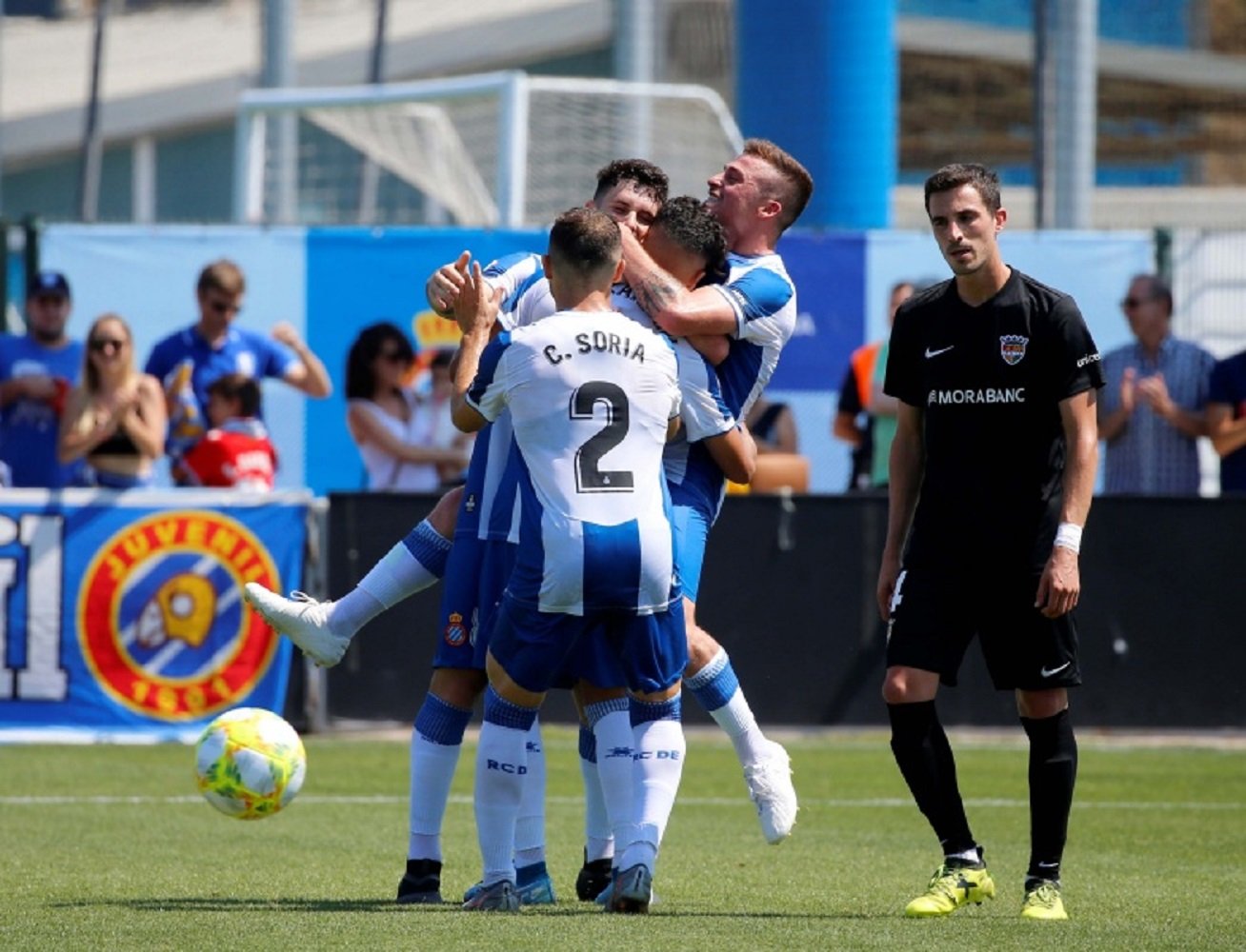 El futbolista de l'Espanyol B Carles Soria s'estrena amb el gol de la jornada