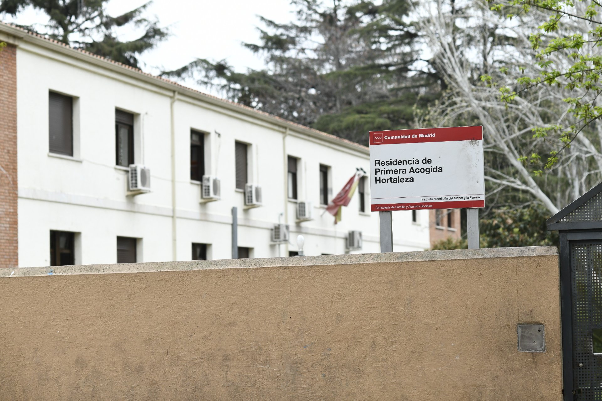 La policía detona de forma controlada un artefacto sospechoso en un centro de menores de Madrid